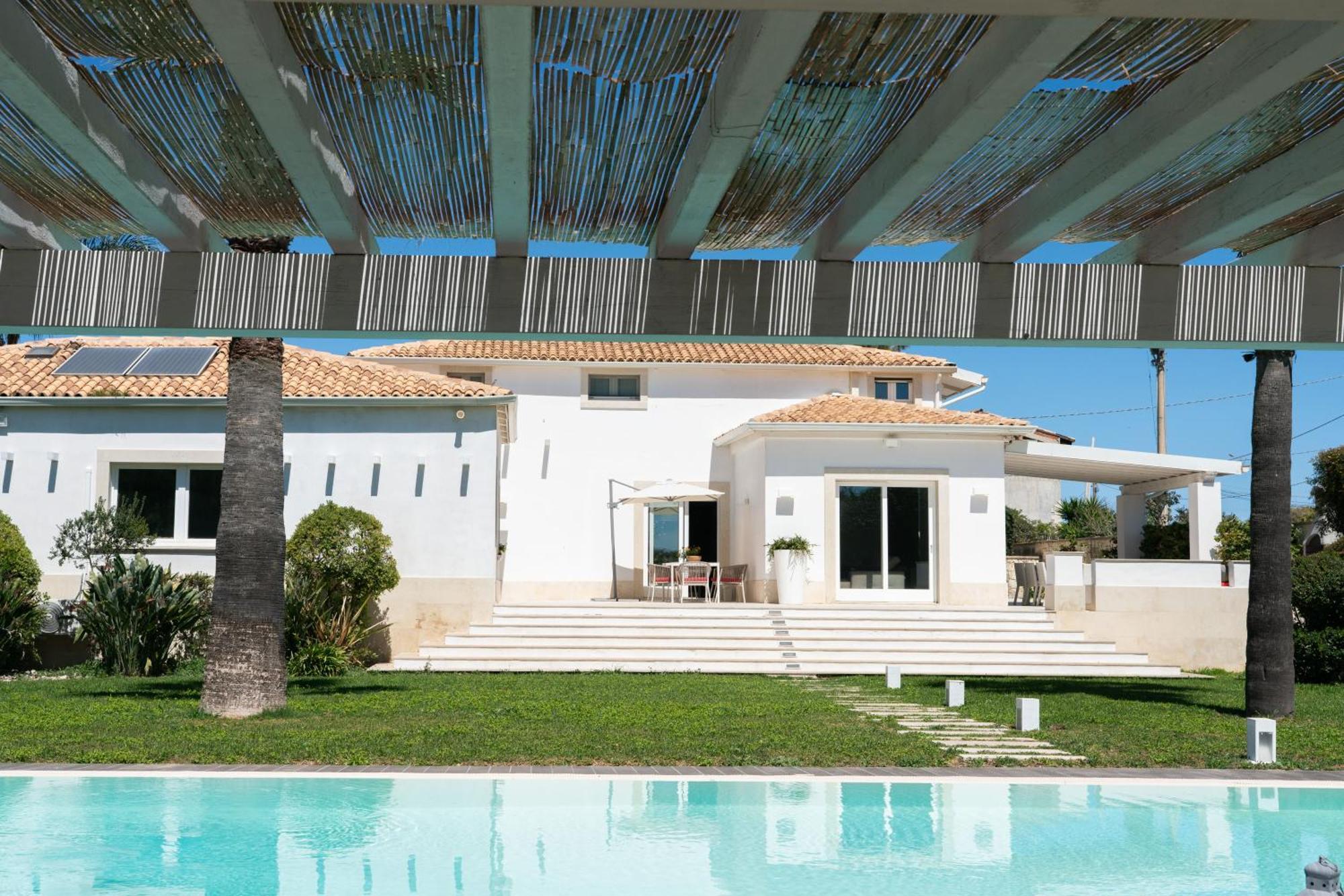 פנוסה Villa Elena By Ortigia Apartments מראה חיצוני תמונה